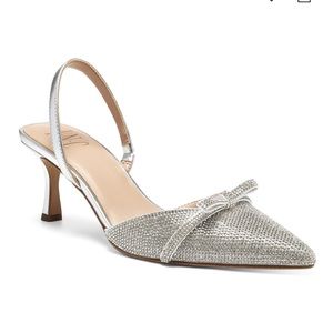 INC internacional women gelsey slingback kitten heel pumps size:7.5 color:siver